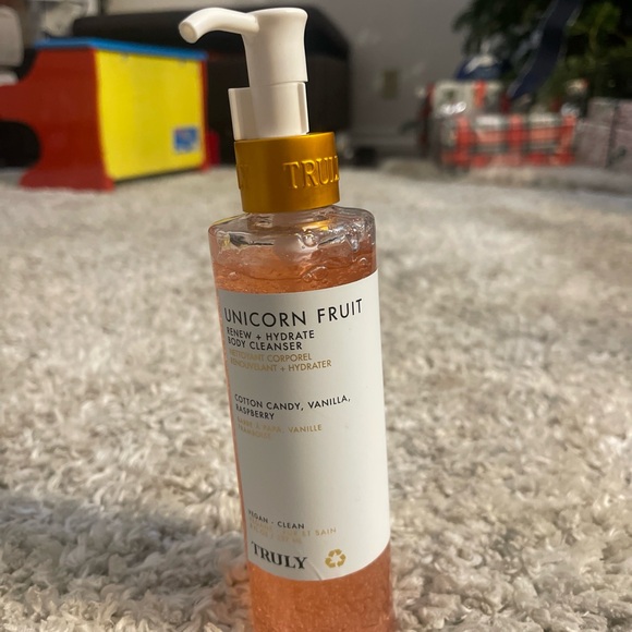 TRULY Other - TRULY Unicorn Fruit Body Cleanser